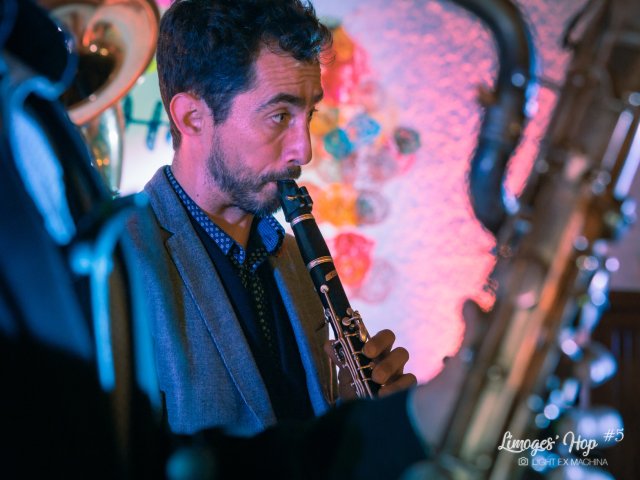 Limoges'Hop #5 - soirée d'ouverture du vendredi

Partage libre à des fins non promotionnelles ou commerciales, en créditant l'auteur (@lightexmachina).

© Alexandre - LIGHT EX MACHINA 2023, tous droits réservés.